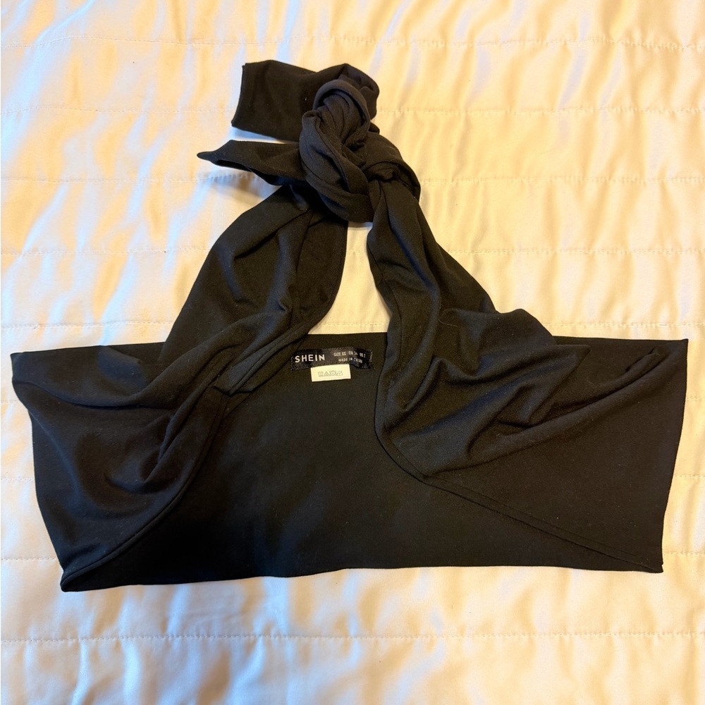 SHEIN Black Knot Halter Top